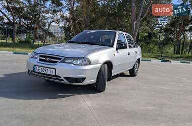 Седан Daewoo Nexia 2010 в 