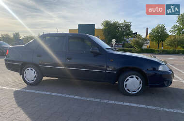Седан Daewoo Nexia 2008 в 