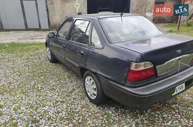 Седан Daewoo Nexia 2007 в 