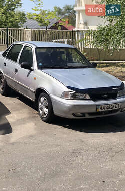 Седан Daewoo Nexia 2006 в 