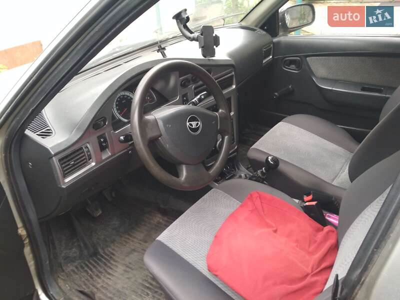 Седан Daewoo Nexia 2008 в Стрию