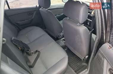 Седан Daewoo Nexia 2012 в 