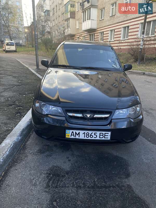 Седан Daewoo Nexia 2011 в Житомирі