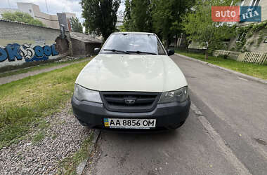 Седан Daewoo Nexia 2011 в Киеве