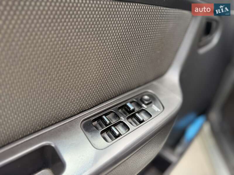 Седан Daewoo Nexia 2008 в Киеве