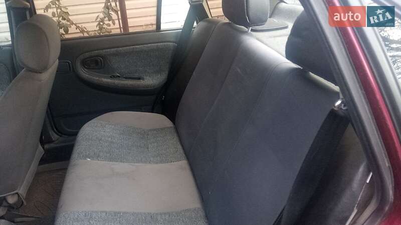 Седан Daewoo Nexia 2008 в Смеле