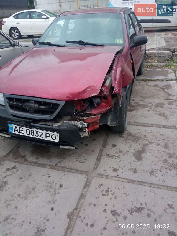 Седан Daewoo Nexia 2012 в 
