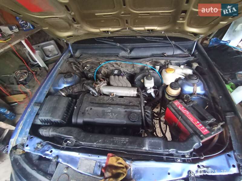 Седан Daewoo Nexia 2008 в 