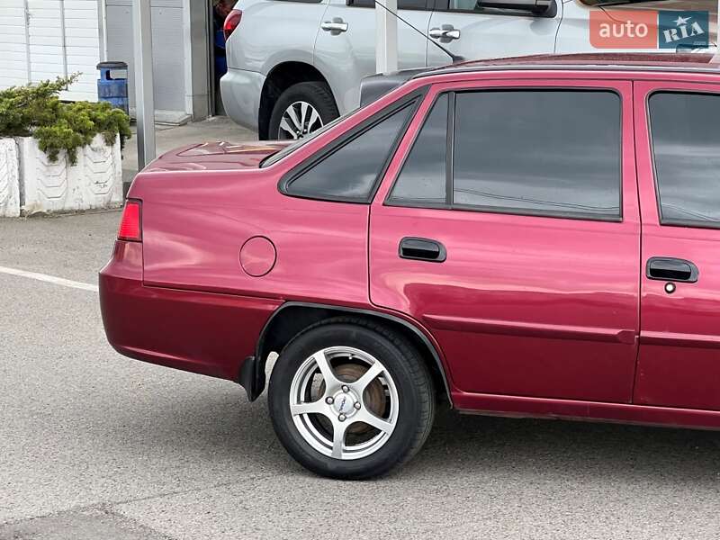Седан Daewoo Nexia 2012 в Києві