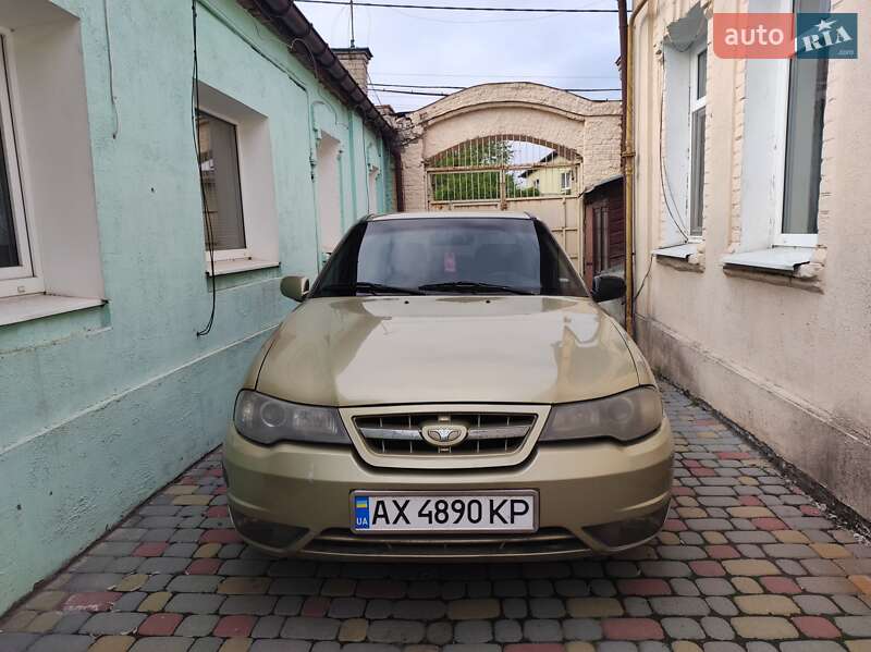 Седан Daewoo Nexia 2008 в 