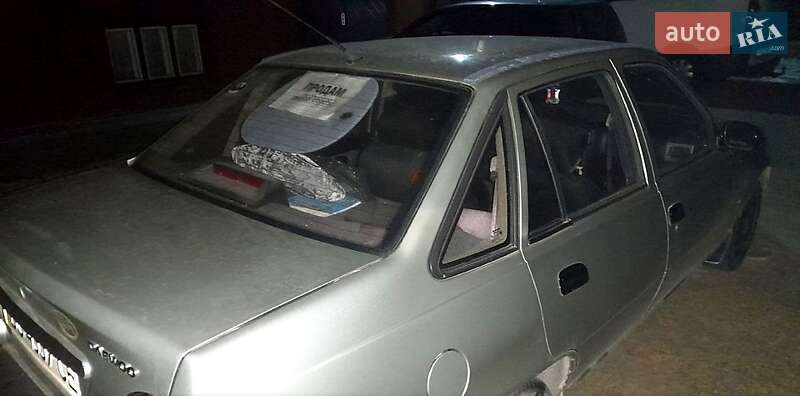 Седан Daewoo Nexia 2009 в 
