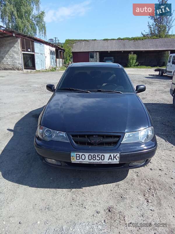 Седан Daewoo Nexia 2008 в 