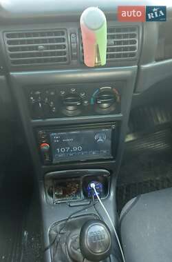 Седан Daewoo Nexia 2006 в 