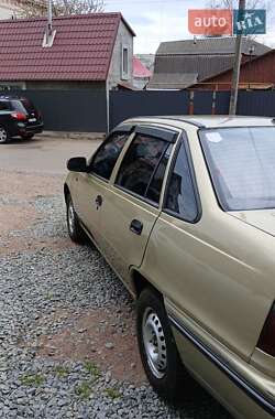 Седан Daewoo Nexia 2008 в 