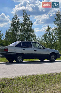 Седан Daewoo Nexia 2007 в 