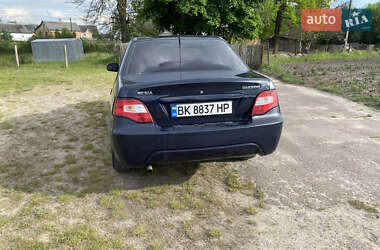 Седан Daewoo Nexia 2008 в 