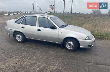 Седан Daewoo Nexia 2008 в 