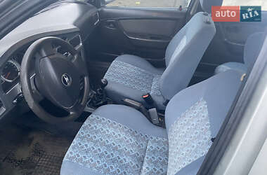 Седан Daewoo Nexia 2008 в 