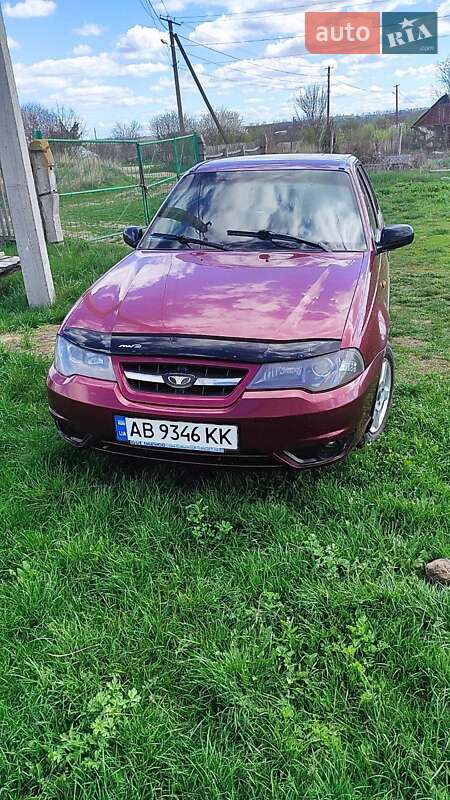 Седан Daewoo Nexia 2012 в 