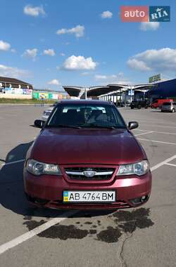 Седан Daewoo Nexia 2011 в 