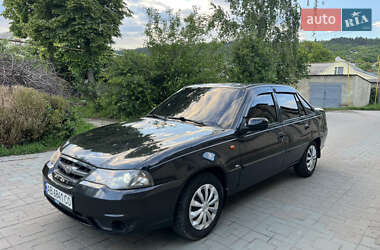 Седан Daewoo Nexia 2012 в 