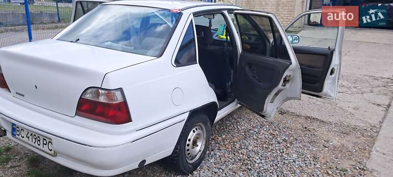 Седан Daewoo Nexia 1998 в Харькове фото 3 Седан Daewoo Nexia 1998 в Харькове