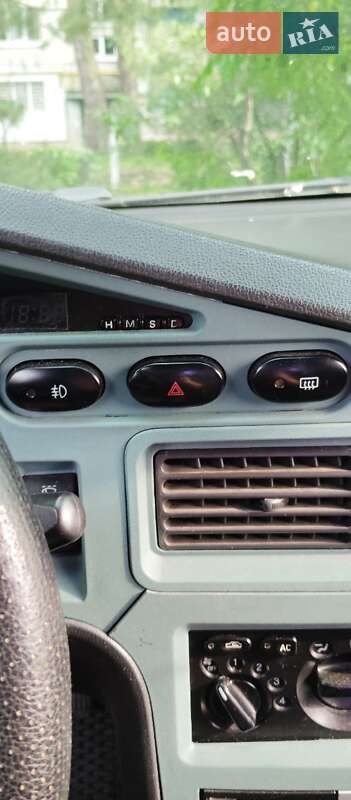 Седан Daewoo Nexia 2012 в Киеве