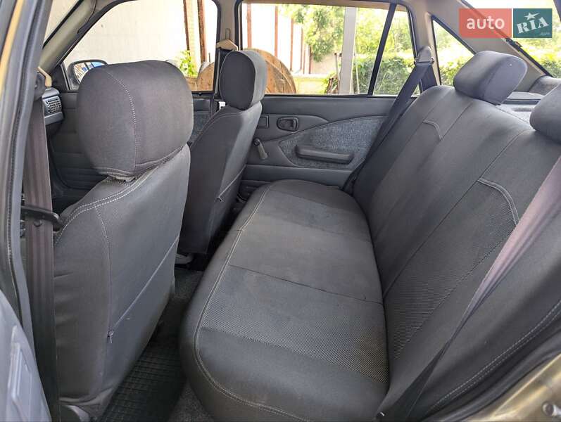 Седан Daewoo Nexia 2008 в Дніпрі