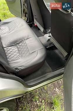 Седан Daewoo Nexia 2006 в 