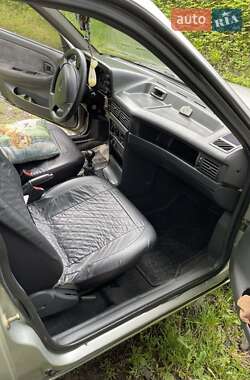 Седан Daewoo Nexia 2006 в 