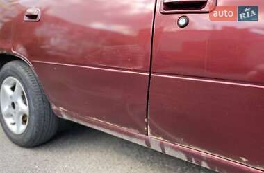 Седан Daewoo Nexia 1997 в 