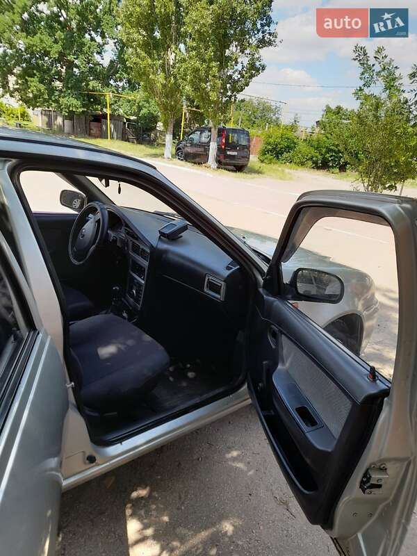 Седан Daewoo Nexia 2008 в Николаеве