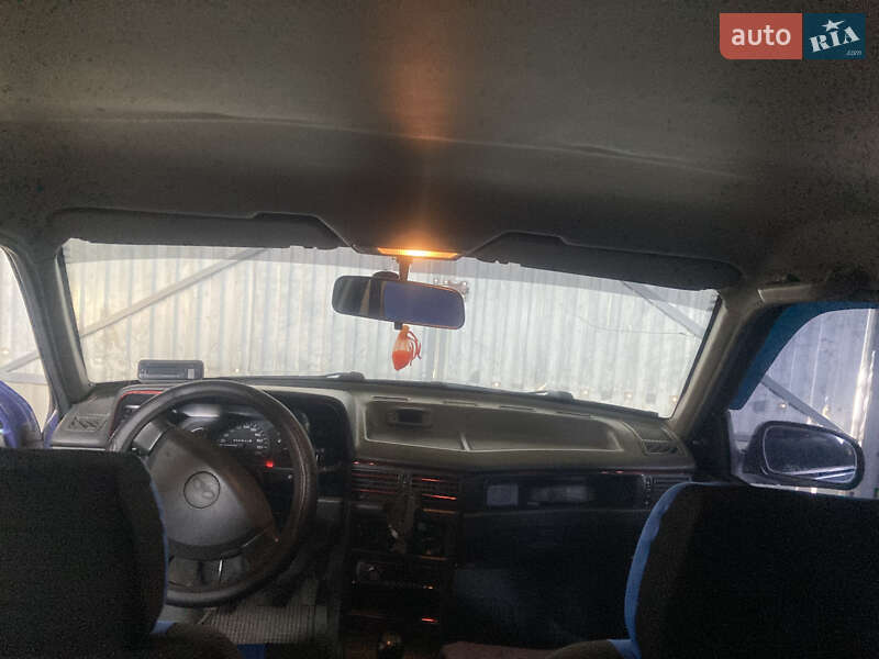 Седан Daewoo Nexia 2006 в Коломые