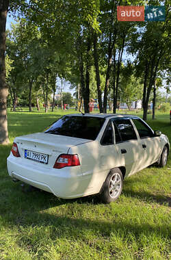 Седан Daewoo Nexia 2009 в 