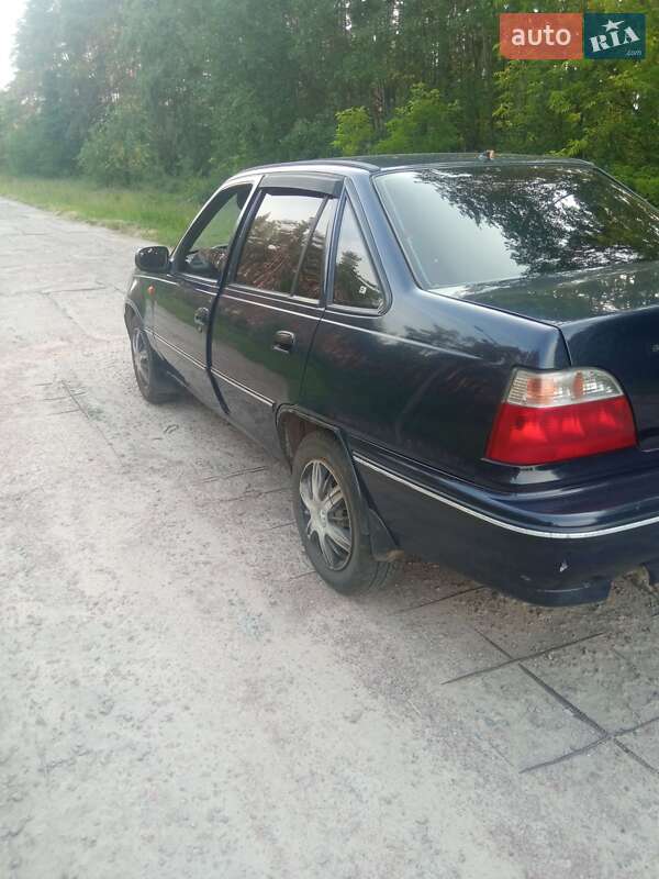 Седан Daewoo Nexia 2008 в Ичне