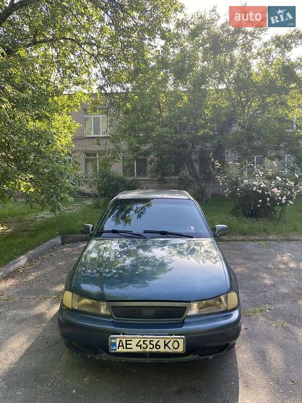 Седан Daewoo Nexia 1996 в 