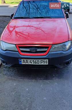 Седан Daewoo Nexia 2012 в Киеве