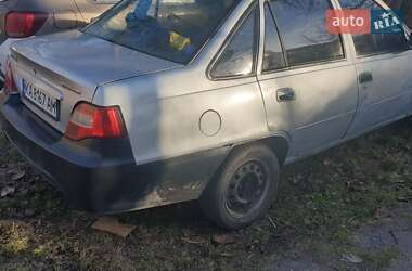 Седан Daewoo Nexia 2011 в 