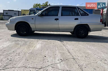 Седан Daewoo Nexia 2008 в 
