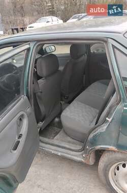 Седан Daewoo Nexia 1997 в 