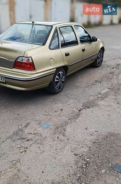 Седан Daewoo Nexia 2008 в 