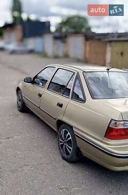 Седан Daewoo Nexia 2008 в 