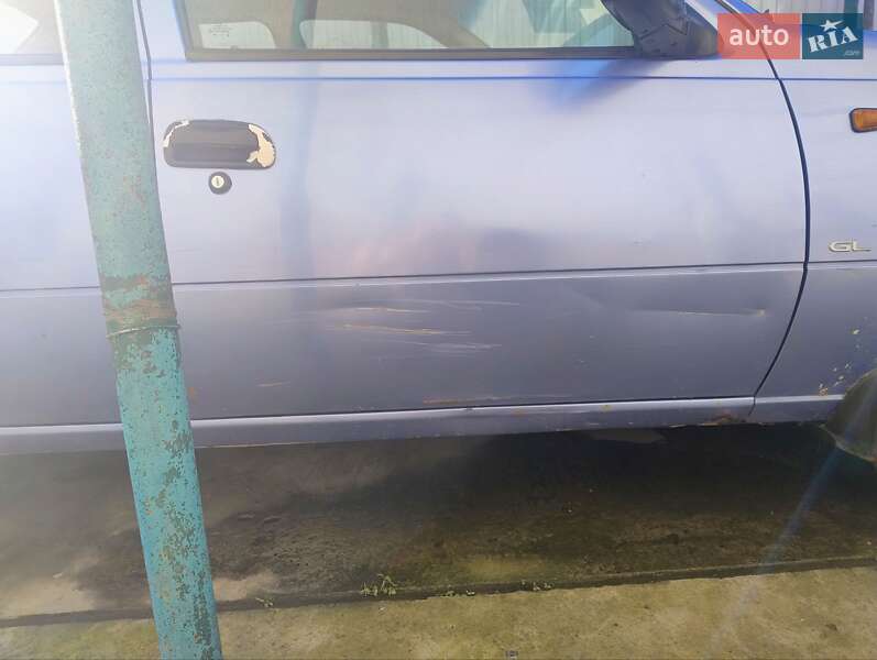 Седан Daewoo Nexia 2009 в Ужгороді