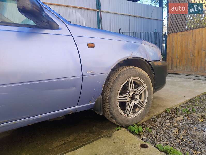 Седан Daewoo Nexia 2009 в Ужгороді