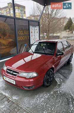 Седан Daewoo Nexia 2012 в 