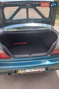 Седан Daewoo Nexia 1995 в 