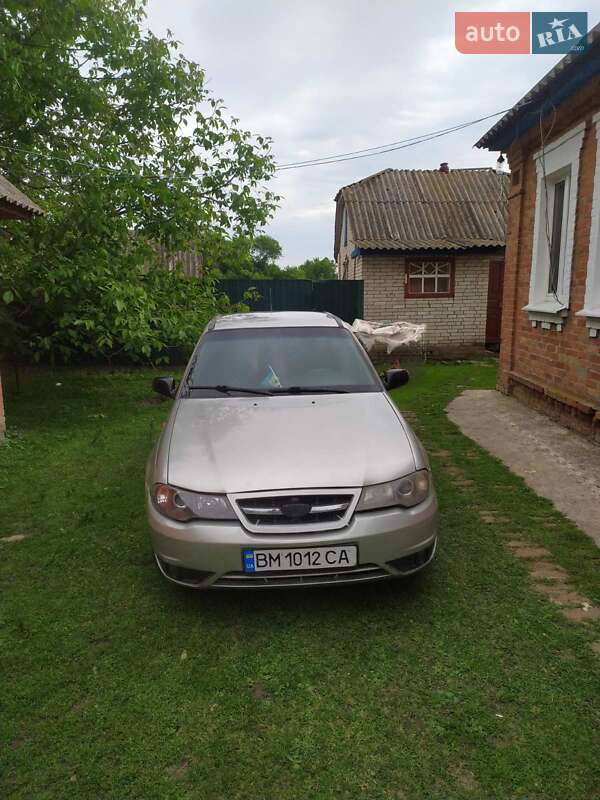 Седан Daewoo Nexia 2010 в 