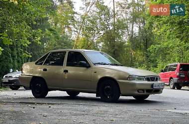 Седан Daewoo Nexia 2008 в 