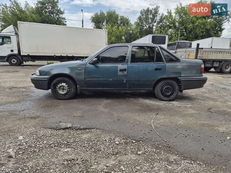 Седан Daewoo Nexia 2005 в Киеве