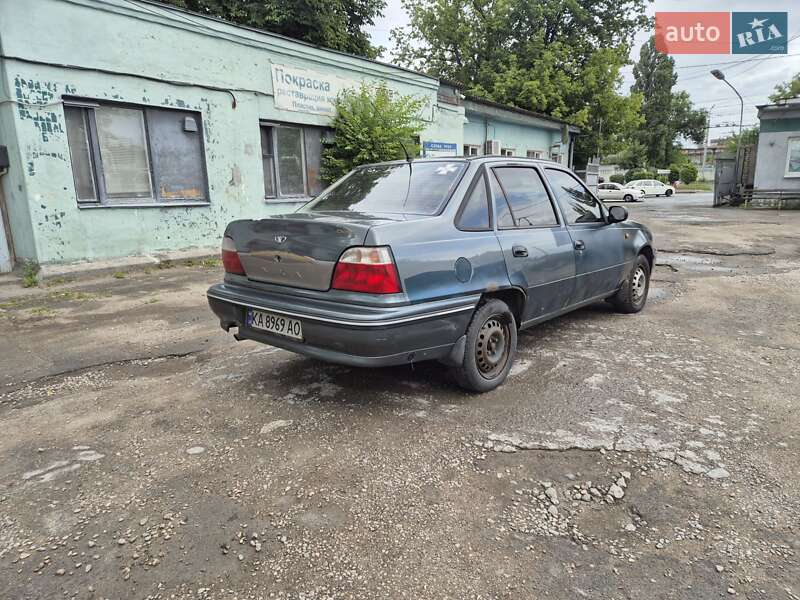 Седан Daewoo Nexia 2005 в Киеве